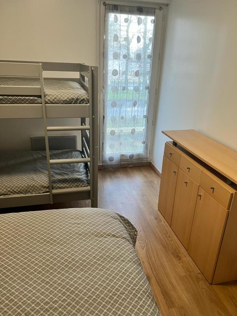 Appartement 5Min Gare Rer Disneyland Paris Val D'Europe La Vallee Village Parking Inclus Montévrain Exterior foto