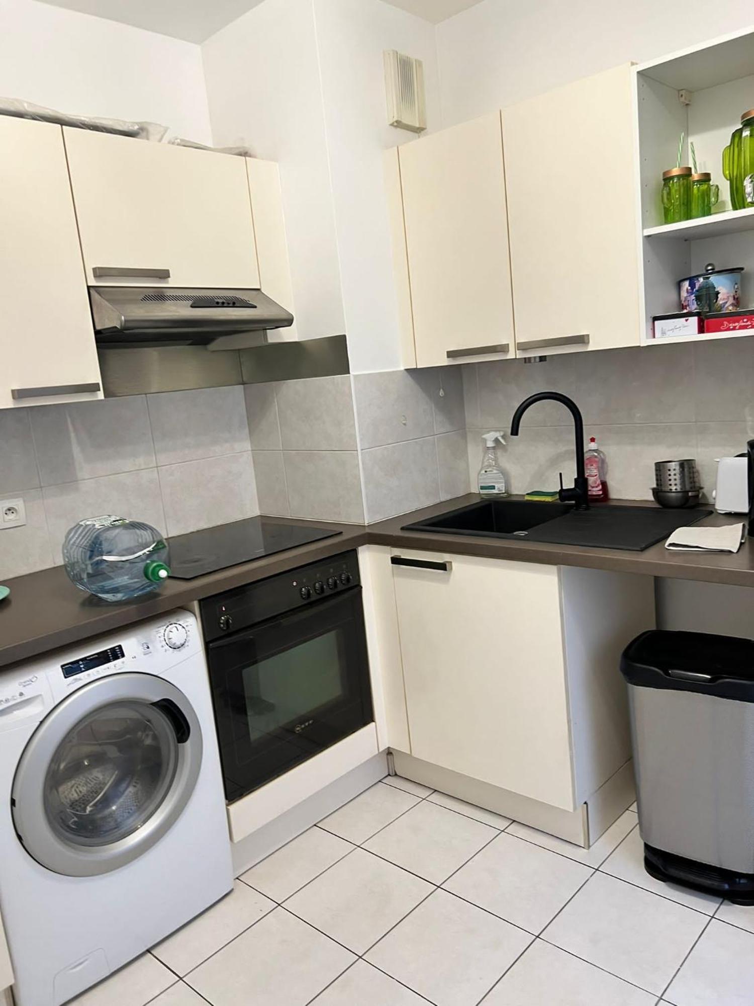 Appartement 5Min Gare Rer Disneyland Paris Val D'Europe La Vallee Village Parking Inclus Montévrain Exterior foto