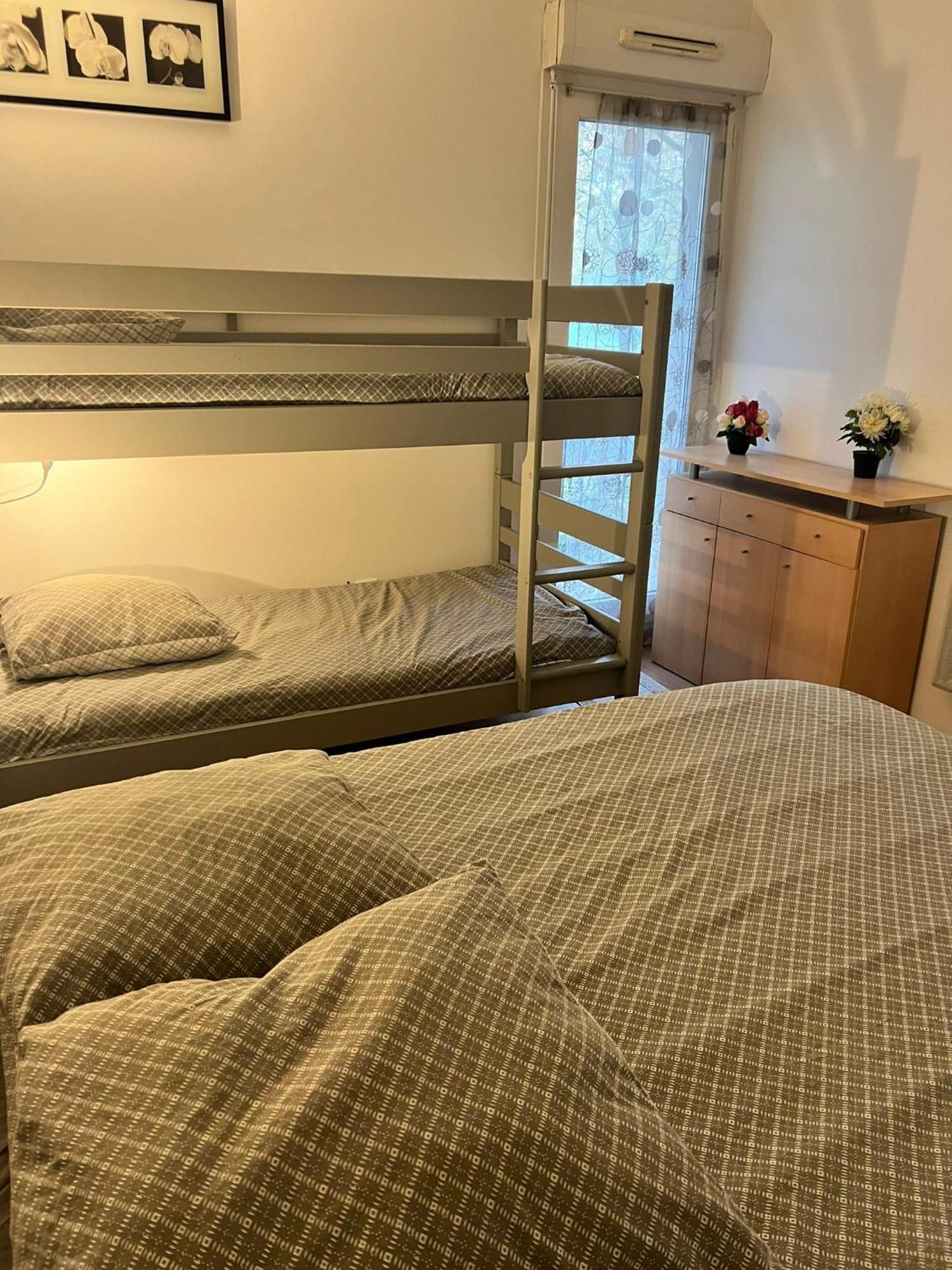 Appartement 5Min Gare Rer Disneyland Paris Val D'Europe La Vallee Village Parking Inclus Montévrain Exterior foto