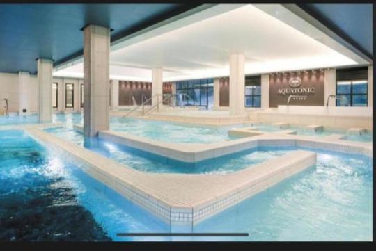 Appartement 5Min Gare Rer Disneyland Paris Val D'Europe La Vallee Village Parking Inclus Montévrain Exterior foto
