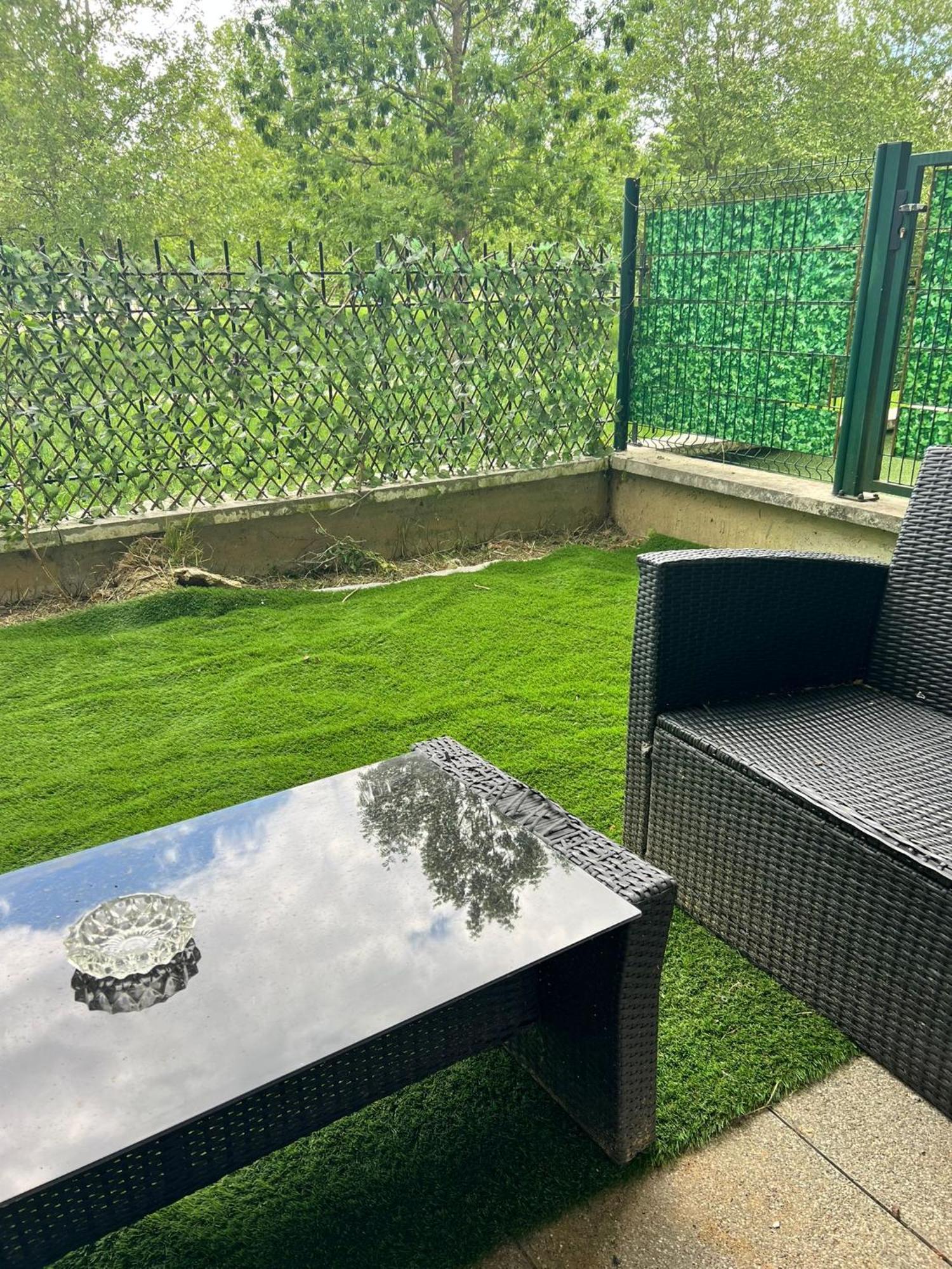 Appartement 5Min Gare Rer Disneyland Paris Val D'Europe La Vallee Village Parking Inclus Montévrain Exterior foto